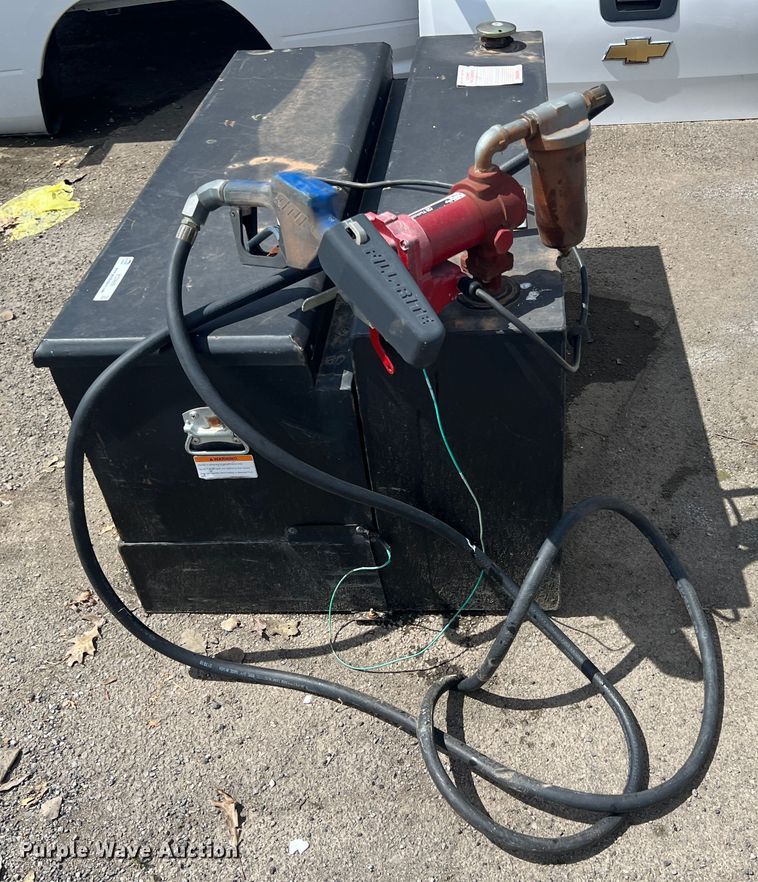 image for item KG9889 DeeZee  auxiliary fuel tank