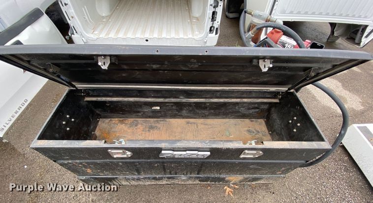 image for item KG9889 DeeZee  auxiliary fuel tank