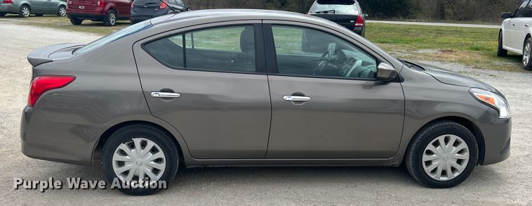 image for item KG9905 2015 Nissan Versa