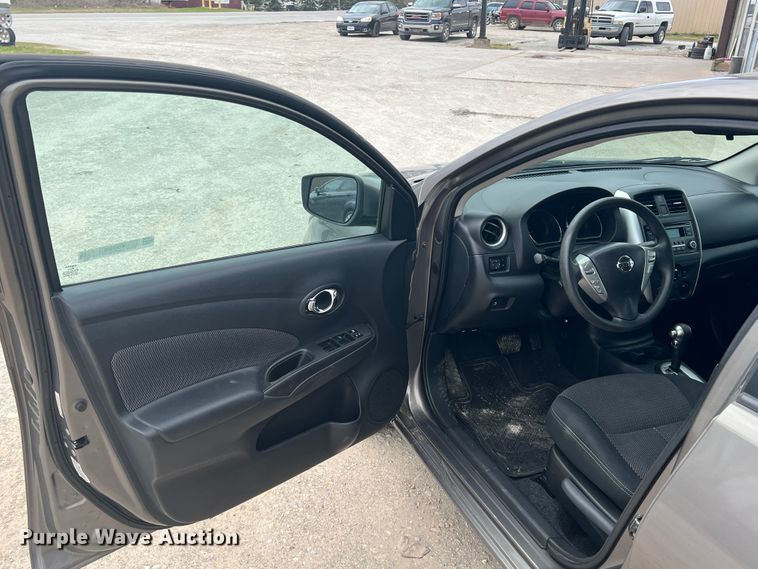 image for item KG9905 2015 Nissan Versa