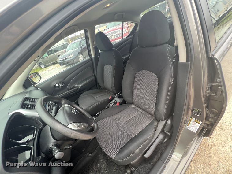 image for item KG9905 2015 Nissan Versa