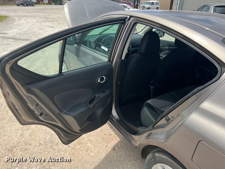 image for item KG9905 2015 Nissan Versa