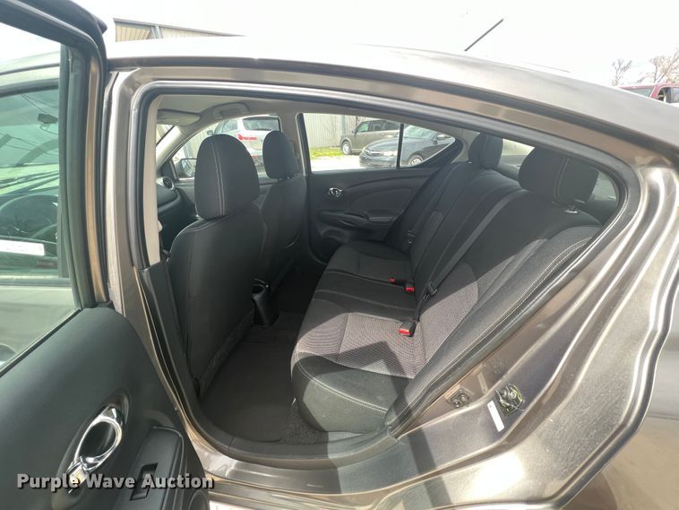 image for item KG9905 2015 Nissan Versa