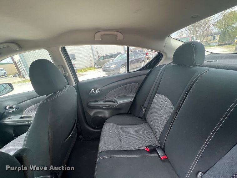 image for item KG9905 2015 Nissan Versa