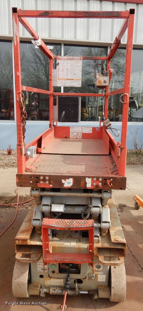 image for item KM9683 2008 Skyjack SJIII 3219  scissor lift