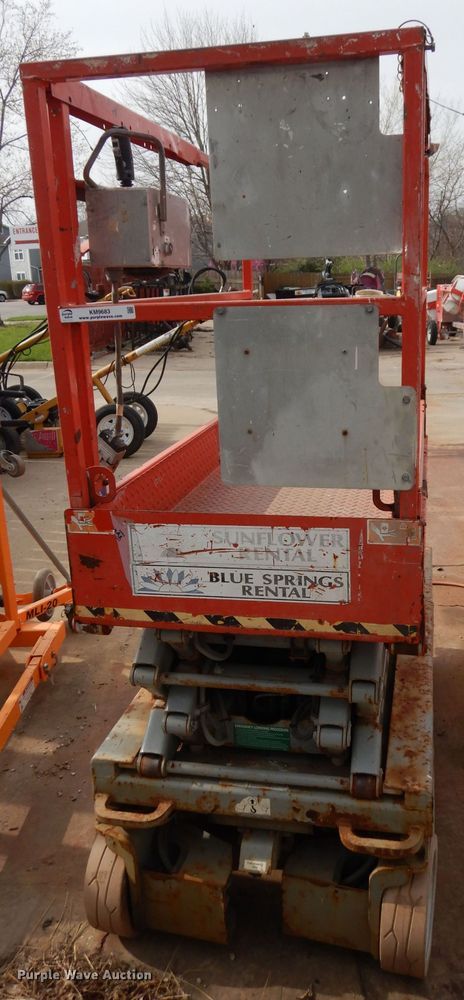 image for item KM9683 2008 Skyjack SJIII 3219  scissor lift