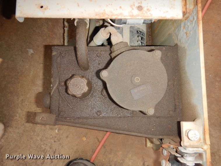 image for item KM9683 2008 Skyjack SJIII 3219  scissor lift