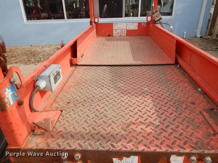 image for item KM9683 2008 Skyjack SJIII 3219  scissor lift