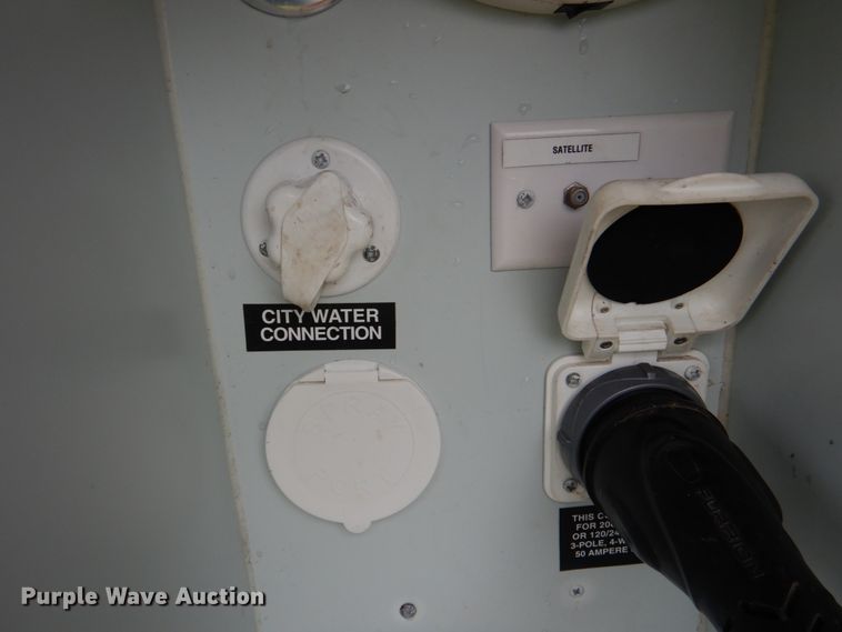 image for item KP9192 2013 Dutchmen Denali 293RKS  camper