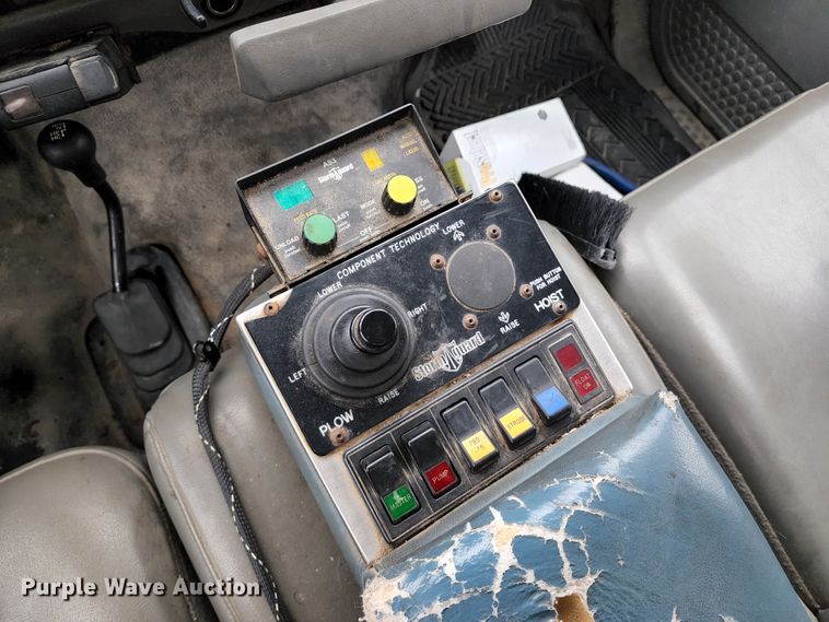 image for item KT9779 2005 Ford F550 Super Duty  flatbed truck