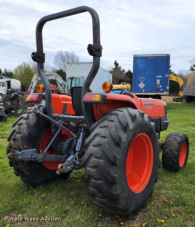 image for item KT9787 Kubota L4400  MFWD tractor
