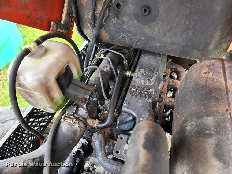 image for item KT9787 Kubota L4400  MFWD tractor