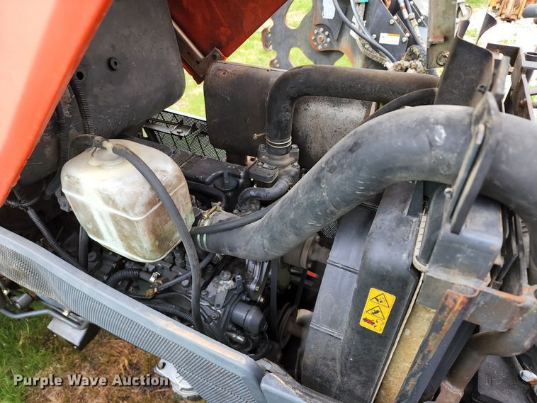 image for item KT9787 Kubota L4400  MFWD tractor