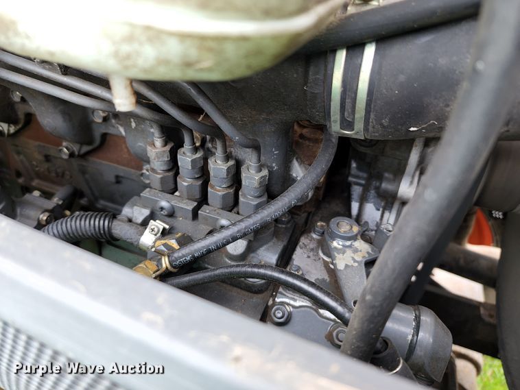 image for item KT9787 Kubota L4400  MFWD tractor