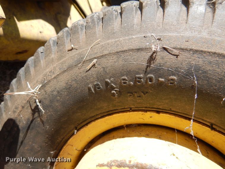 image for item LJ9832 John Deere F525  ZTR lawn mower