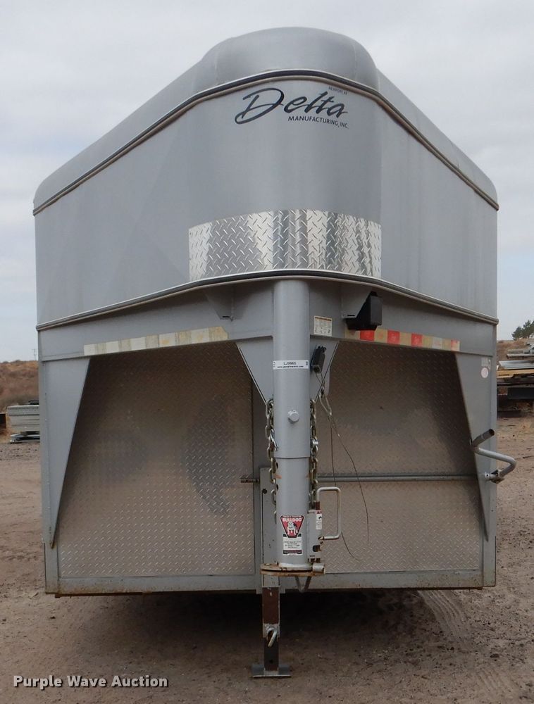 image for item LJ9965 2013 Delta  enclosed cargo trailer