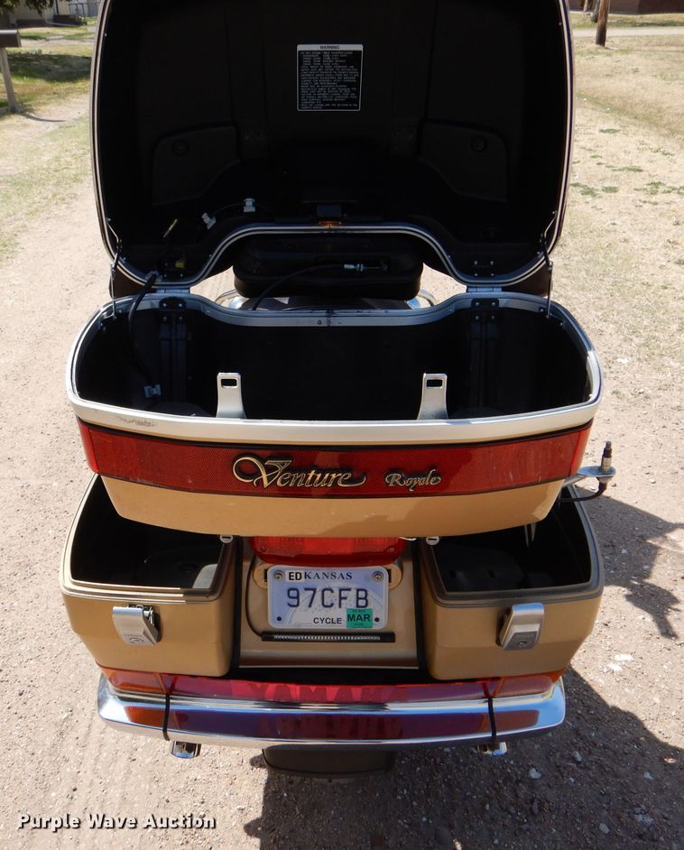 image for item LJ9973 1987 Yamaha Venture Royale  motorcycle