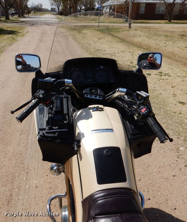 image for item LJ9973 1987 Yamaha Venture Royale  motorcycle