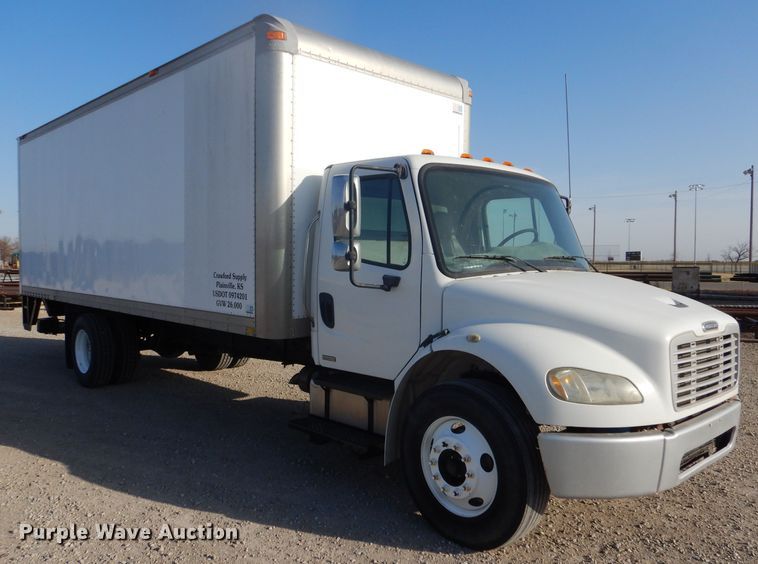 image for item LJ9974 2007 Freightliner Business Class M2  box truck