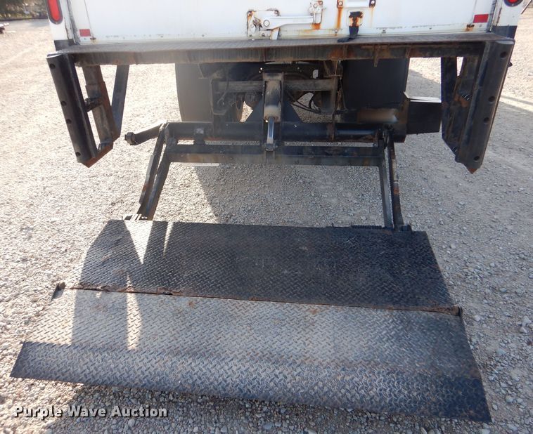 image for item LJ9974 2007 Freightliner Business Class M2  box truck