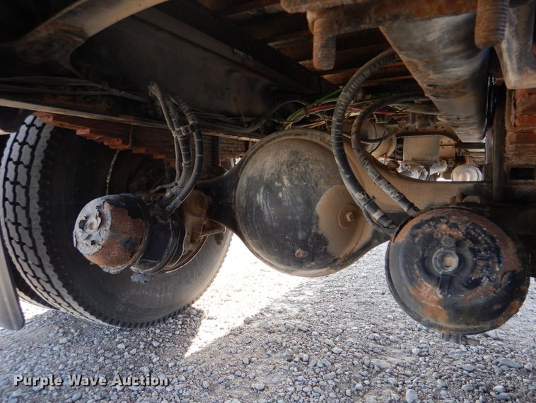 image for item LJ9974 2007 Freightliner Business Class M2  box truck