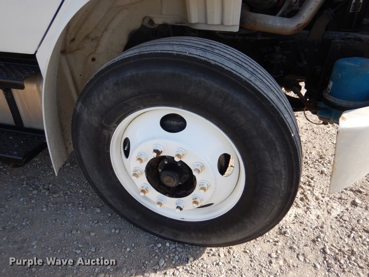 image for item LJ9974 2007 Freightliner Business Class M2  box truck