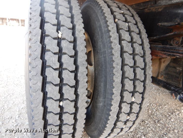 image for item LJ9974 2007 Freightliner Business Class M2  box truck