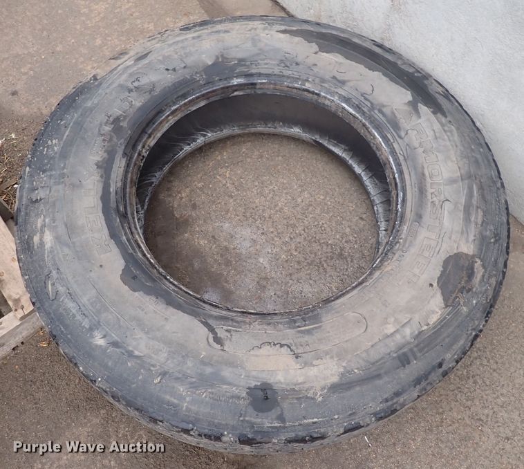 image for item MA9564 (8) 11R22.5 tires