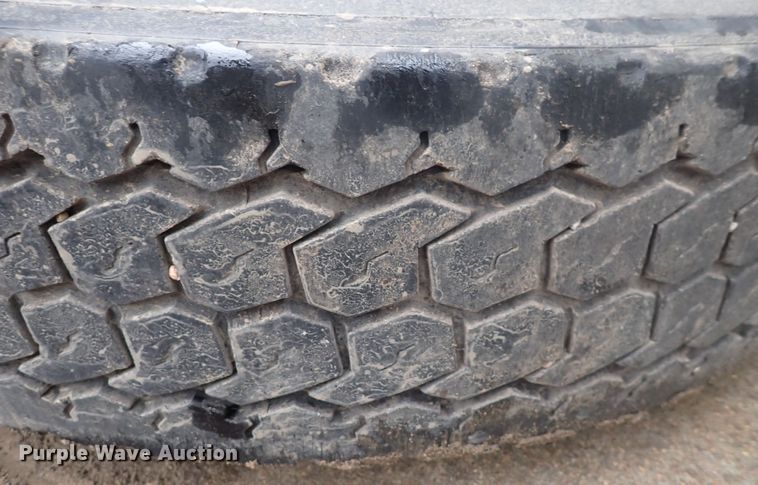 image for item MA9564 (8) 11R22.5 tires