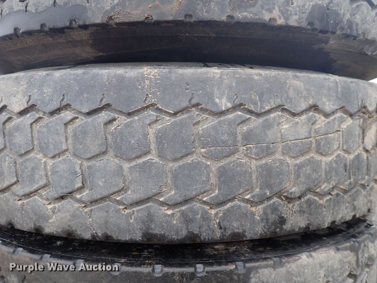 image for item MA9564 (8) 11R22.5 tires