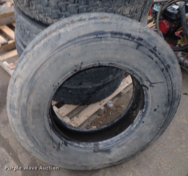 image for item MA9564 (8) 11R22.5 tires