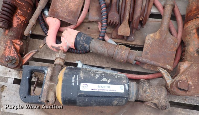 image for item MA9570 (6) pneumatic breakers