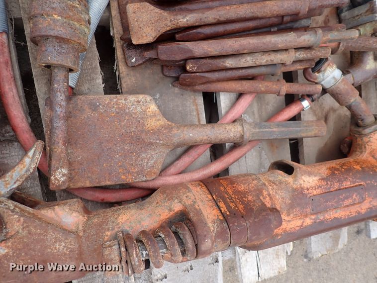 image for item MA9570 (6) pneumatic breakers