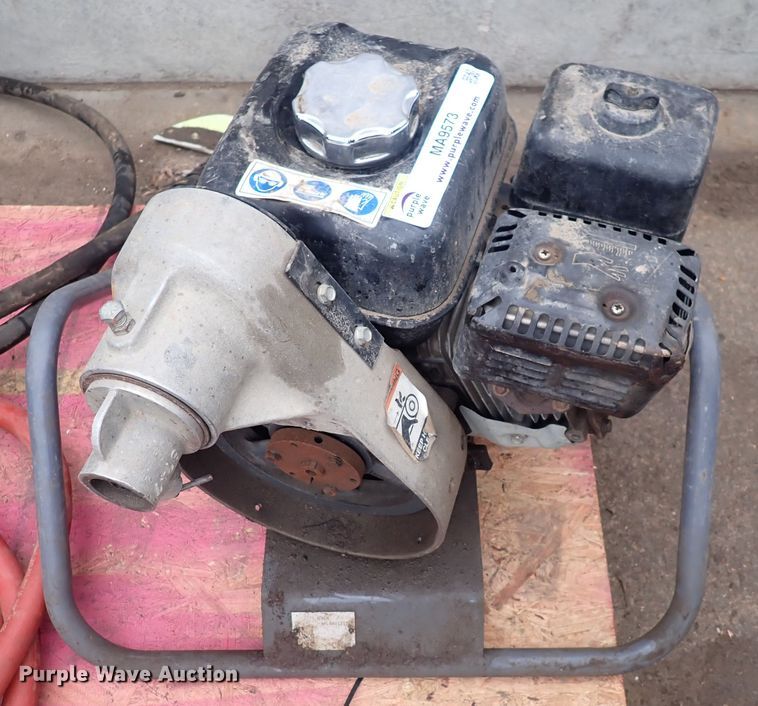 image for item MA9573 Multiquip  concrete vibrator