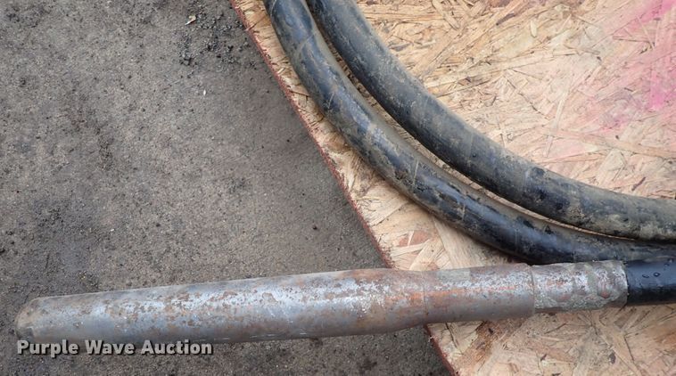 image for item MA9573 Multiquip  concrete vibrator