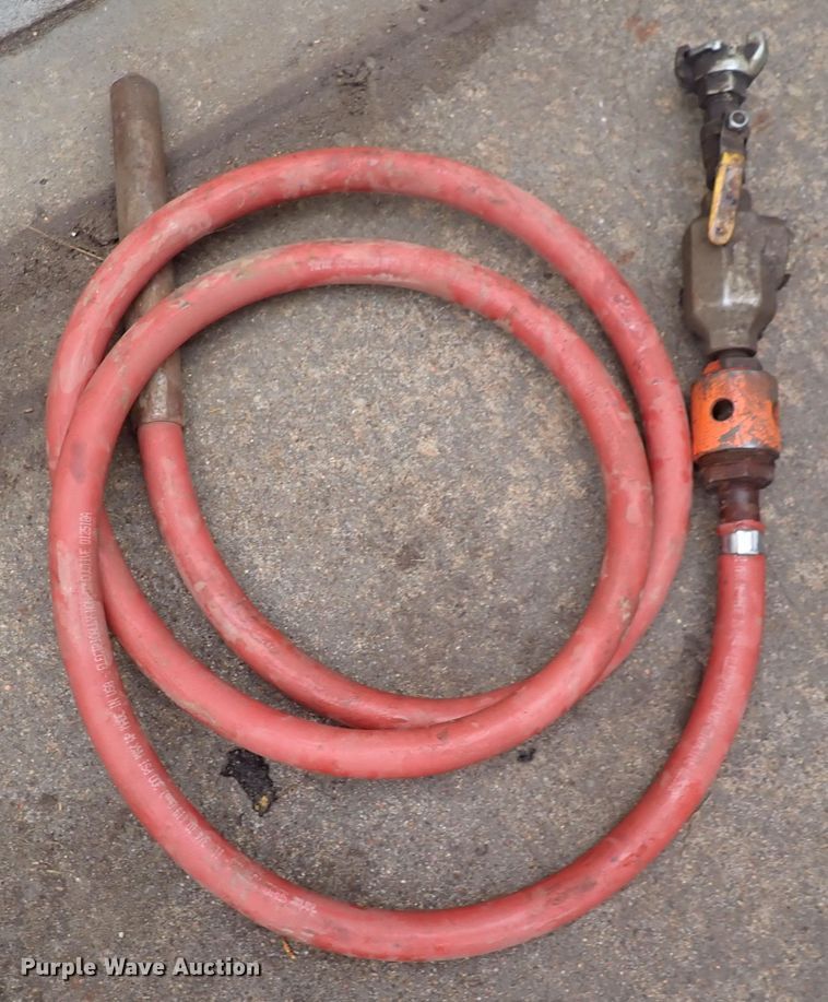 image for item MA9573 Multiquip  concrete vibrator