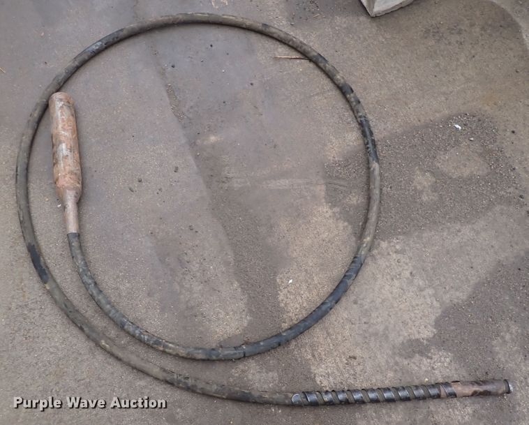 image for item MA9573 Multiquip  concrete vibrator