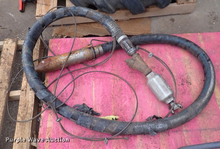 image for item MA9573 Multiquip  concrete vibrator