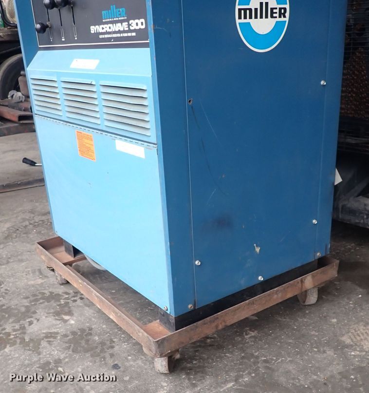 image for item MA9576 Miller Synchrowave 300  welder