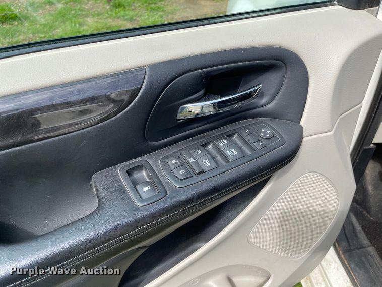 image for item MJ9597 2012 Dodge Grand Caravan  van