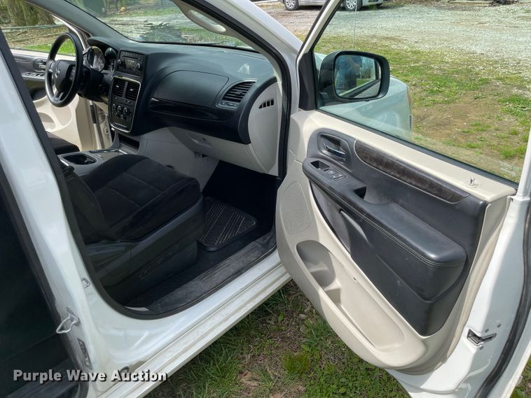 image for item MJ9597 2012 Dodge Grand Caravan  van