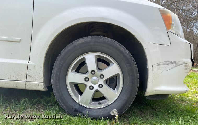 image for item MJ9597 2012 Dodge Grand Caravan  van