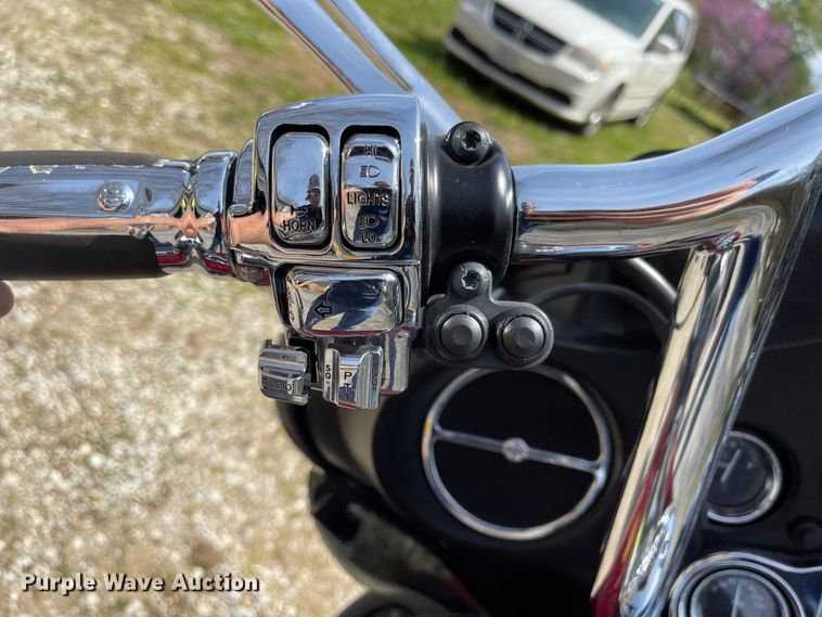 image for item MJ9601 2012 Harley Davidson Electra Glide Ultra Classic 103  motorcycle