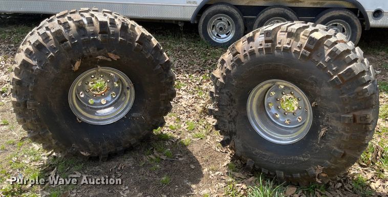 image for item MJ9602 TSL Bogger Super Swamper tires