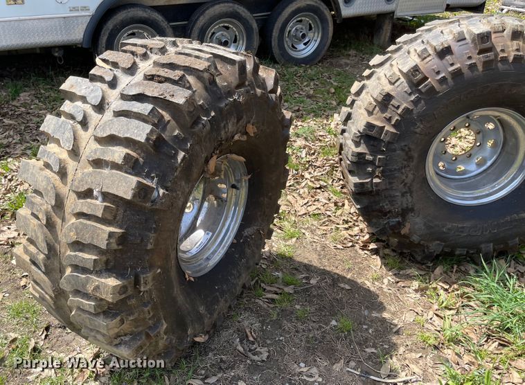 image for item MJ9602 TSL Bogger Super Swamper tires