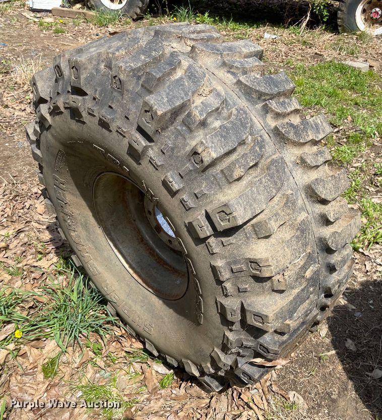 image for item MJ9602 TSL Bogger Super Swamper tires
