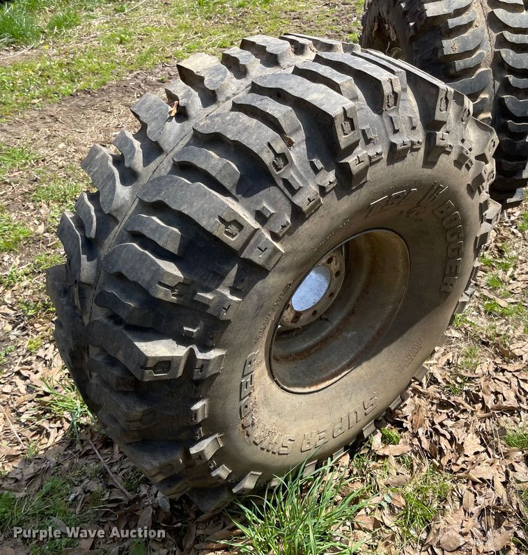 image for item MJ9602 TSL Bogger Super Swamper tires