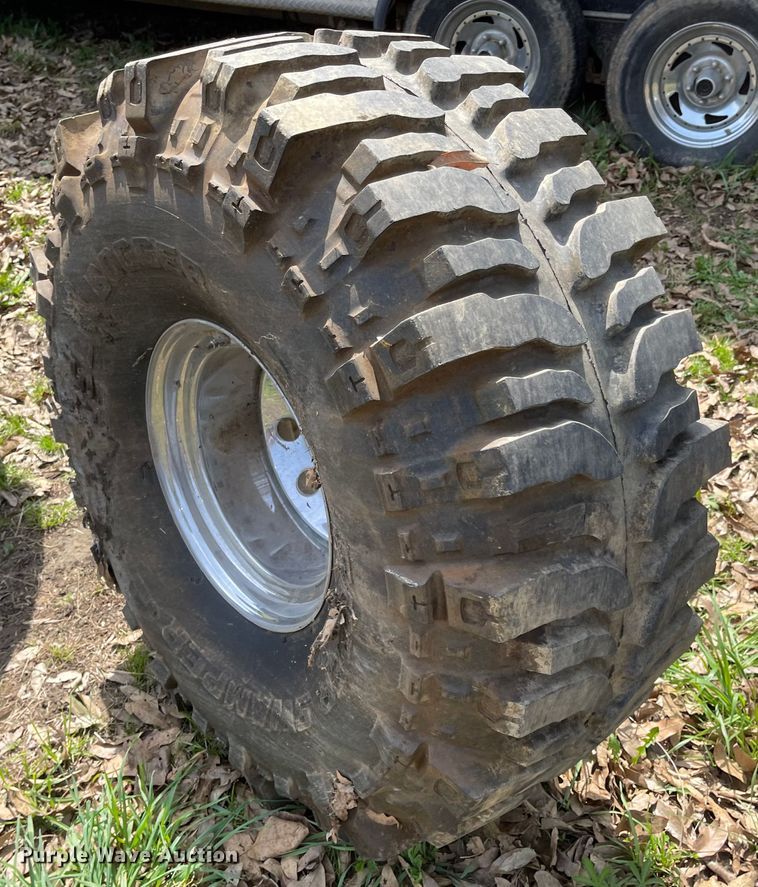 image for item MJ9602 TSL Bogger Super Swamper tires