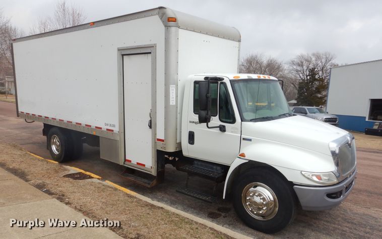 image for item MX9990 2013 International Dura Star 4300  box truck