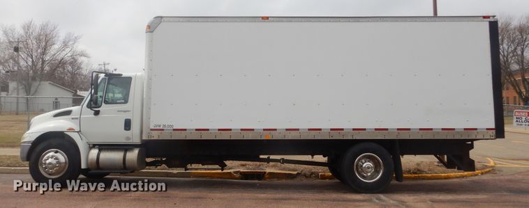 image for item MX9990 2013 International Dura Star 4300  box truck
